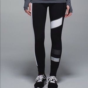 Black and white Lululemon speed tight II